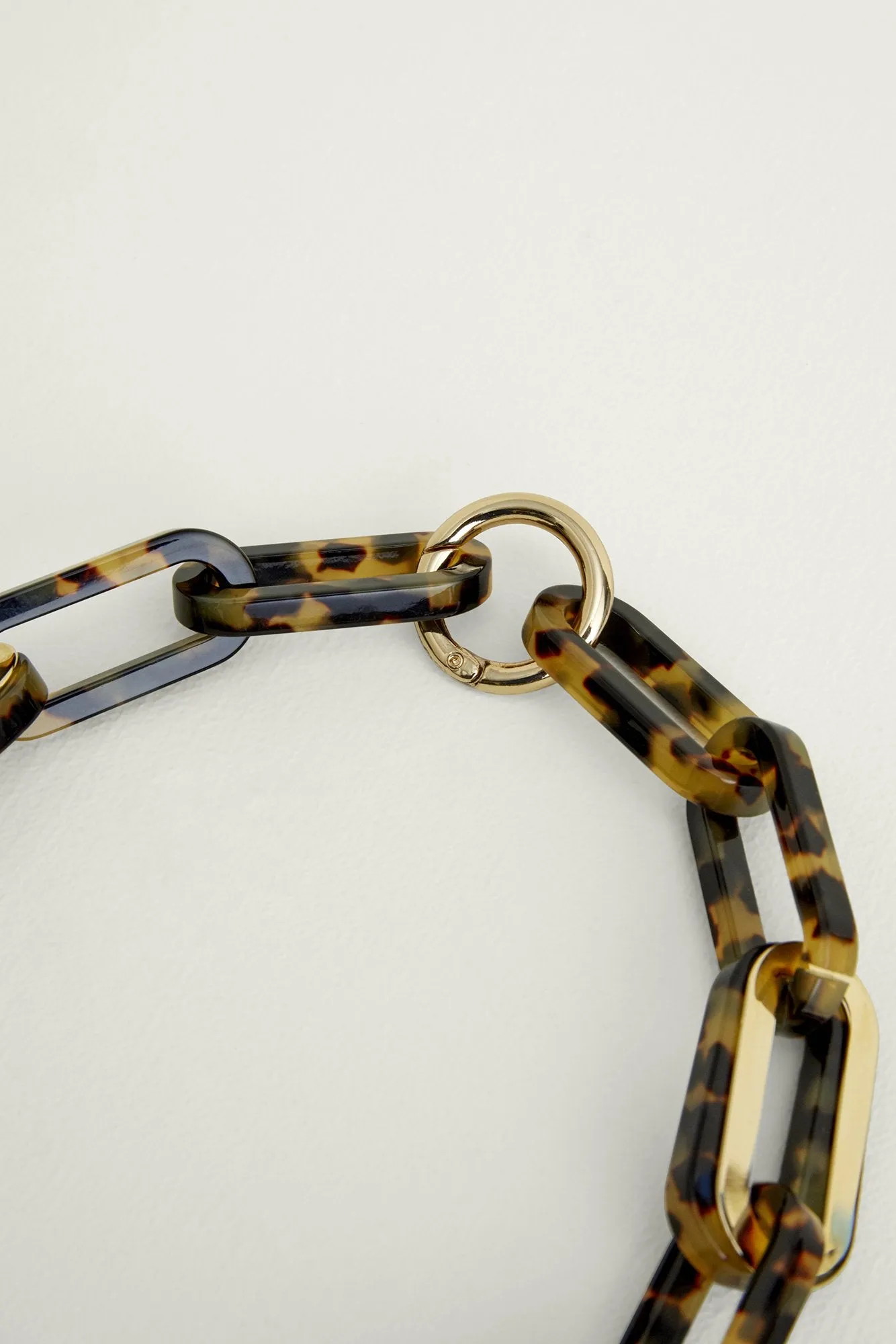 PLUMA Tortoise Collar Chain