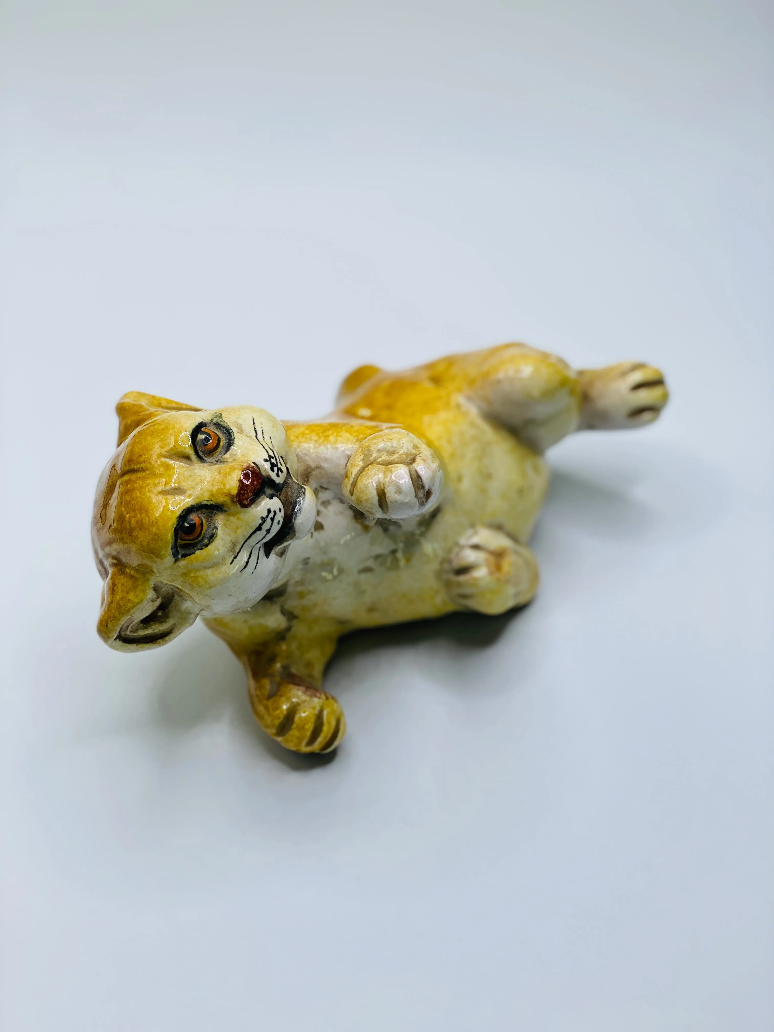 Vintage Italian pottery tiger cub figurine